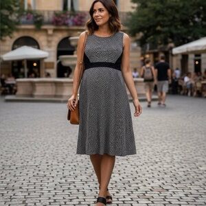 Motherhood sz M maternity dress black & white sleeveless block design polka dot